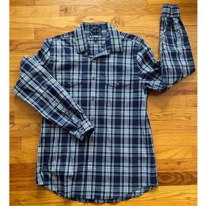 Men’s Express Buttoned Shirt - Size Medium (Modern Fit)